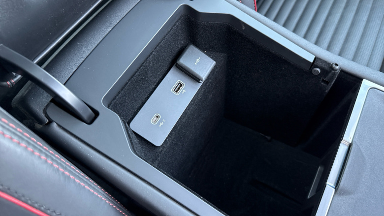 Land Rover Discovery Sport 2.0 D200 R-Dynamic HSE 5dr Auto Diesel Station Wagon